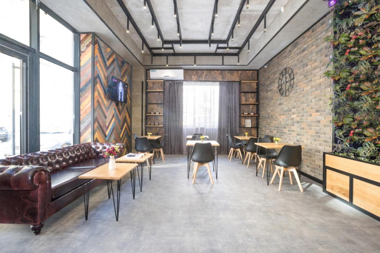 Hotel Armeni Yerevan Exterior photo
