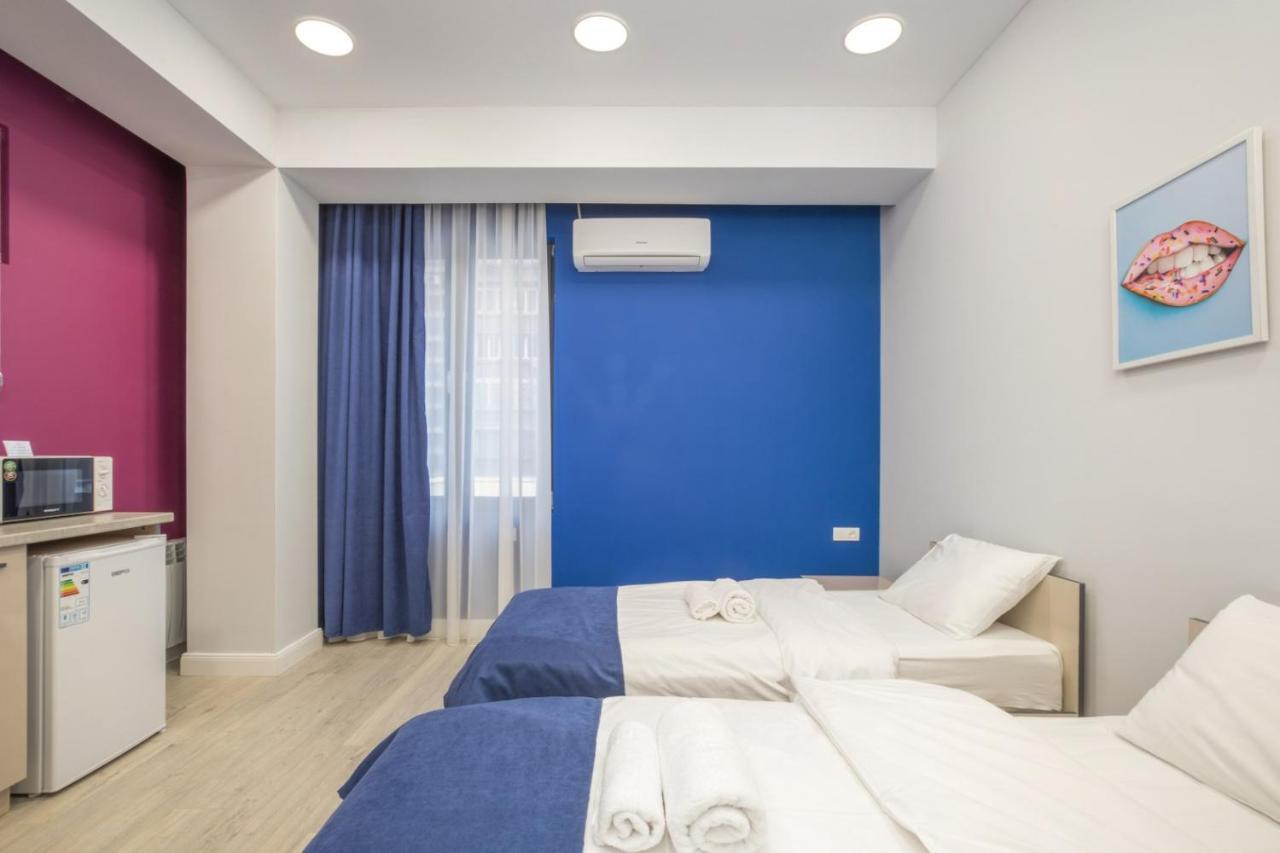 Hotel Armeni Yerevan Exterior photo
